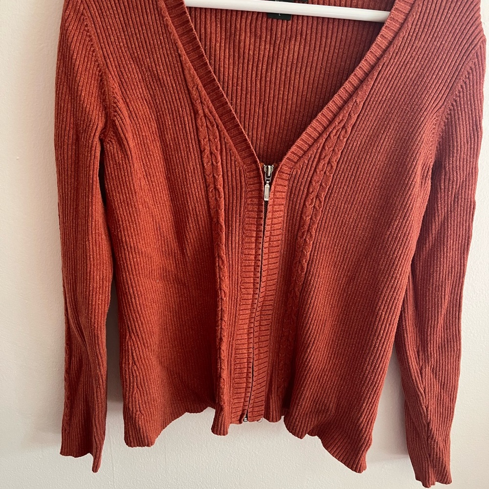 Eddie Bauer Ribbed Knit Pullover in Rust